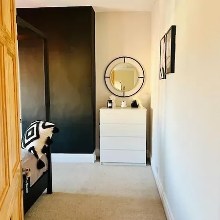 Lovely, Sunny House, By The & Centre! * Lytham St Annes