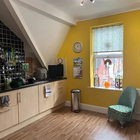 Cosy & Calm Escape By The Sea Lytham St Annes