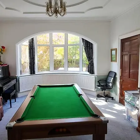 Holiday home Winstanley House *