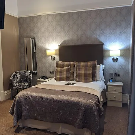 Glendower Hotel, Bw Signature Collection Hotel 3*