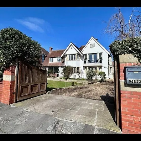 Guest house White House Lytham St Annes