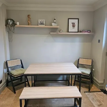 Holiday home Woodland Retreat In Lytham.