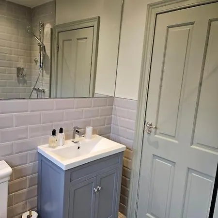 Woodland Retreat In Lytham. Holiday home Lytham St Annes