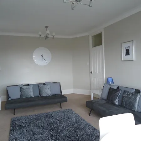 Queens Court * Lytham St Annes