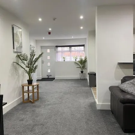 07 St Andrews Apartment