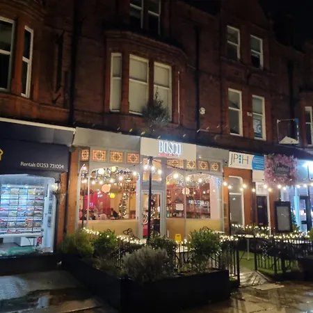 Windmill House Lytham * Lytham St Annes