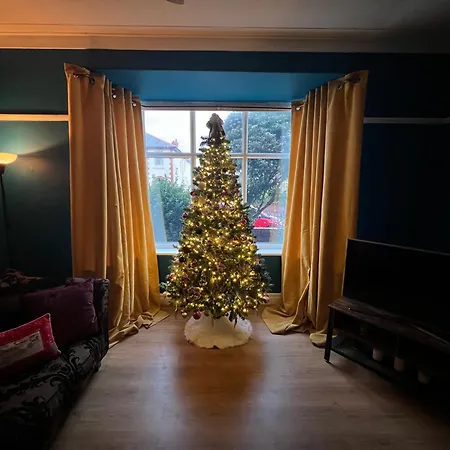 Holiday home Lovely, Sunny House, By The & Centre! Lytham St Annes