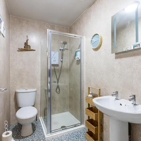 Shore - Sea Views Apartment