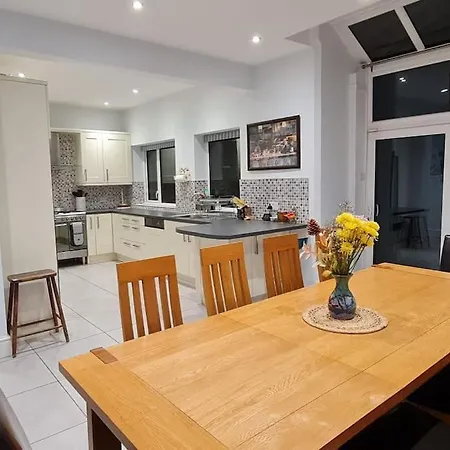 Winstanley House Holiday home *