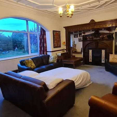 Winstanley House *