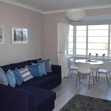Apartment Queens Court *