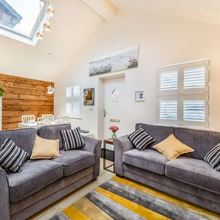 1 Bed In Lytham 86044