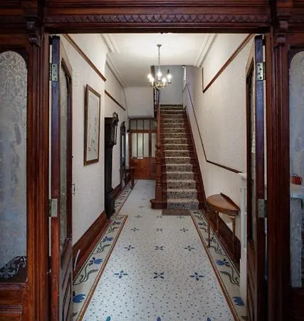 Apartment No3 Garlands