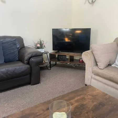 Apartment 04 St Andrews - Sleeps 6 Lytham St Annes