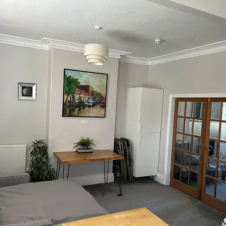 1 Bedroom Spacious * Lytham St Annes