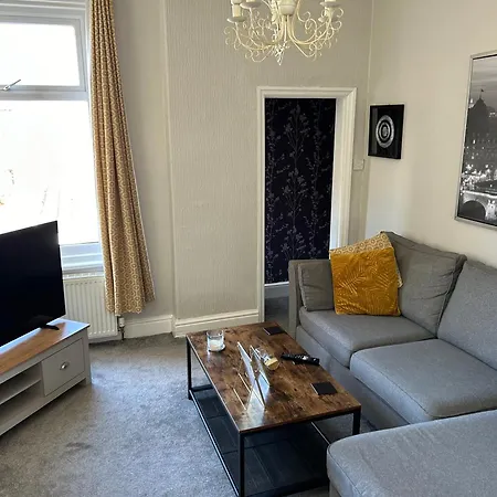 1 Bedroom Spacious Lytham St Annes