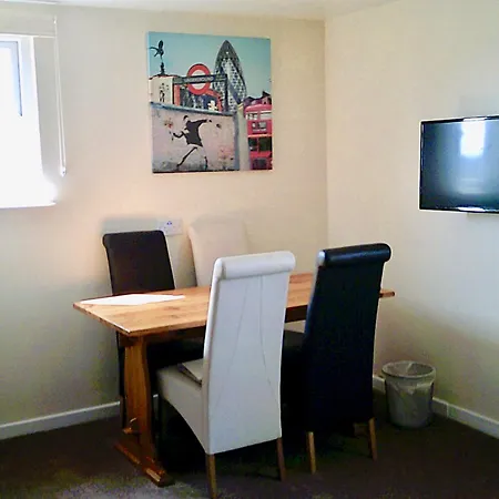 24 Elmhurst Road Apartment Lytham St Annes