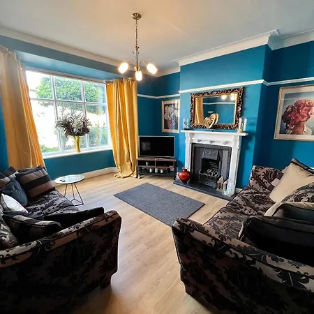 Lovely, Sunny House, By The & Centre! Lytham St Annes