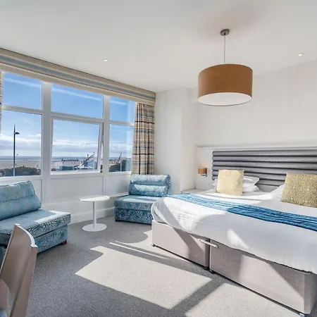St Ives Hotel