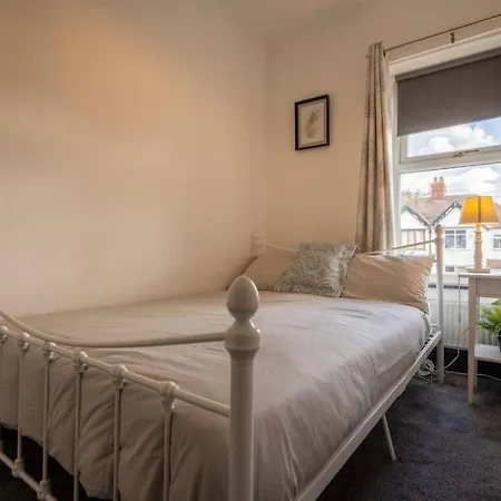Holiday home Spacious Town House Lytham St Annes