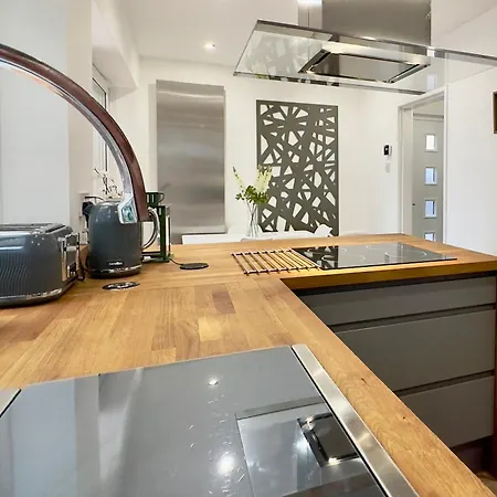Charles Alexander Short - Derbe House Holiday home Lytham St Annes