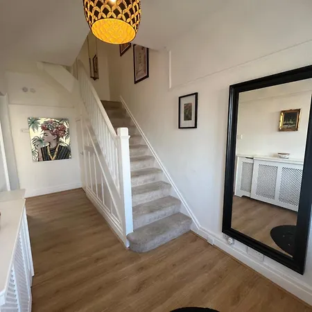 Lovely, Sunny House, By The & Centre! Lytham St Annes