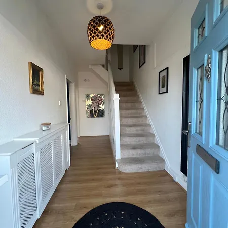 Lovely, Sunny House, By The & Centre! * Lytham St Annes