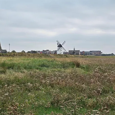 Windmill House Lytham * Lytham St Annes