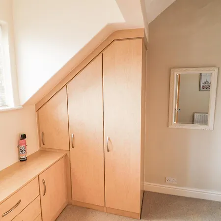 6d Clifton Drive Lytham St Annes