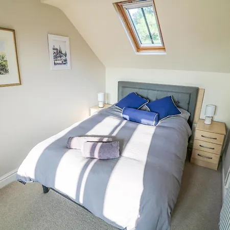 Holiday home 6d Clifton Drive *