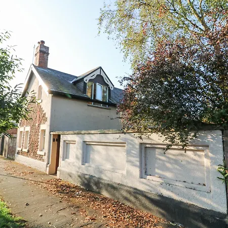 Holiday home 6d Clifton Drive