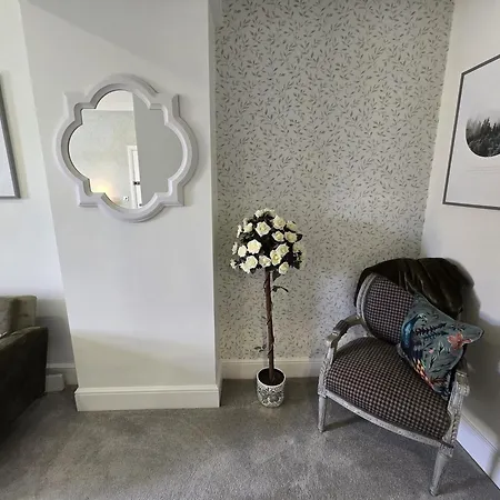 Windmill House Lytham Homestay