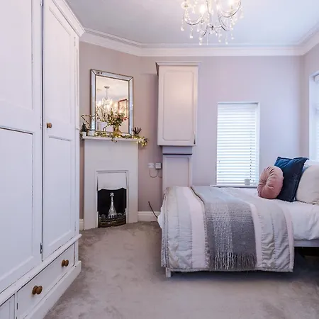 Stylish 1-bed In Lytham St Annes