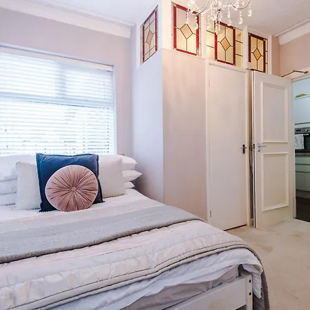 Stylish 1-bed In Apartment Lytham St Annes