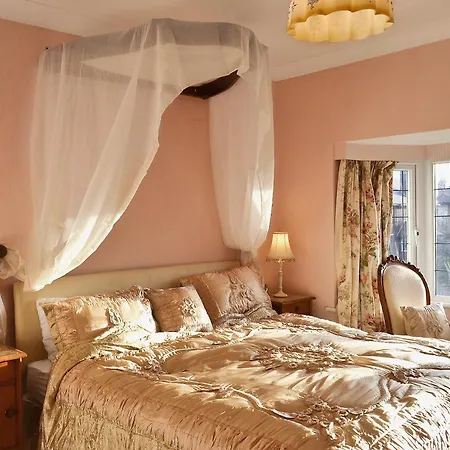 Ivy House Holiday home Lytham St Annes