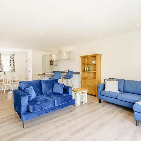 Holiday home Seven - Uk37746