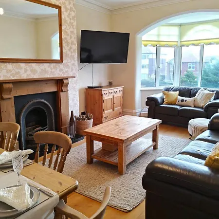 Moorcroft Apartment