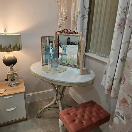 Windmill House Lytham Homestay
