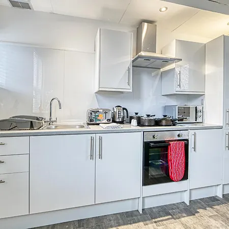 Apartment Glendale House By Guestz Lytham St Annes