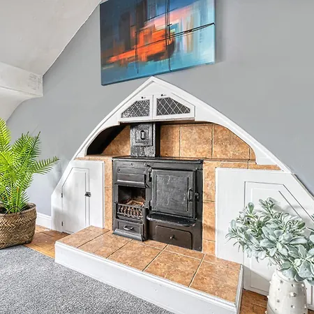 Glendale House By Guestz *