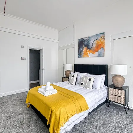 Apartment Glendale House By Guestz *