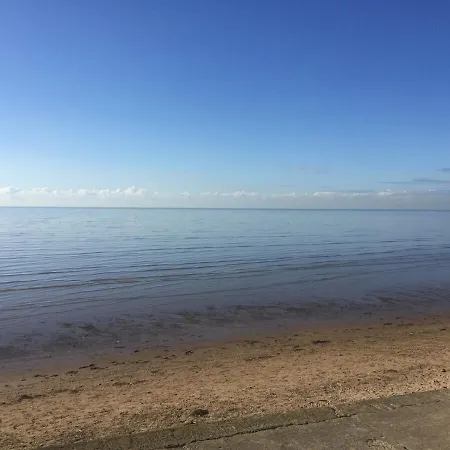 Lovely 2 Bed In Apartment Lytham St Annes