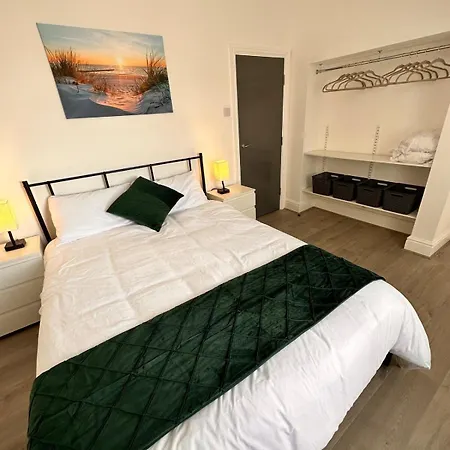 Lovely 2 Bed In Apartment
