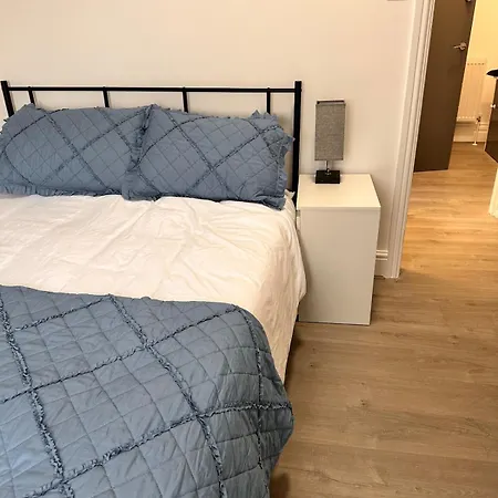 Lovely 2 Bed In Apartment Lytham St Annes