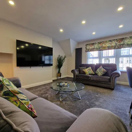 Apartment Bliss Lytham Central, Sleeps 6