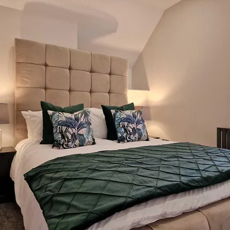 Bliss Lytham Central, Sleeps 6 *