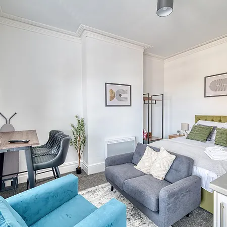 Glendale House By Guestz Apartment Lytham St Annes