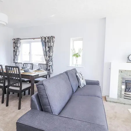 38 Clive Avenue Holiday home