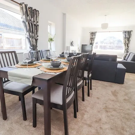 38 Clive Avenue Holiday home Lytham St Annes