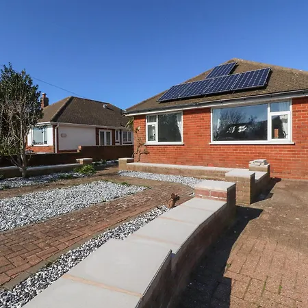 38 Clive Avenue *